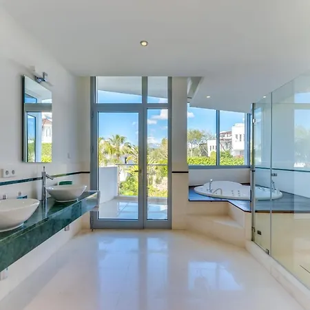 Villa About Meisho Hills