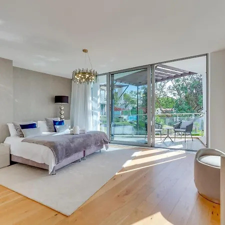 About Meisho Hills Villa *