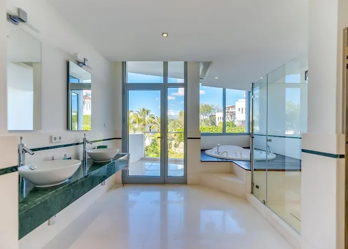 Villa About Meisho Hills